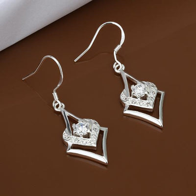 Aretes Geométricos de Plata con Zirconia Cúbica en Forma de Corazón y Estrella - Image 10