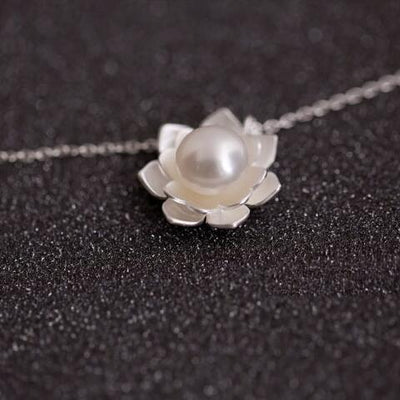 Collar de Plata de Ley 925 con Flor de Loto y Perla para Mujer - Image 4