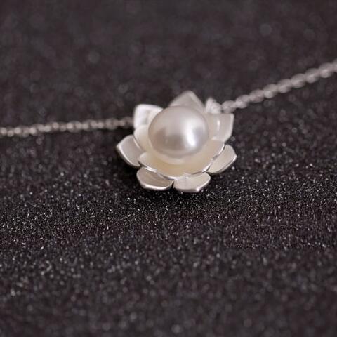 Collar de Plata de Ley 925 con Flor de Loto y Perla para Mujer - Image 4