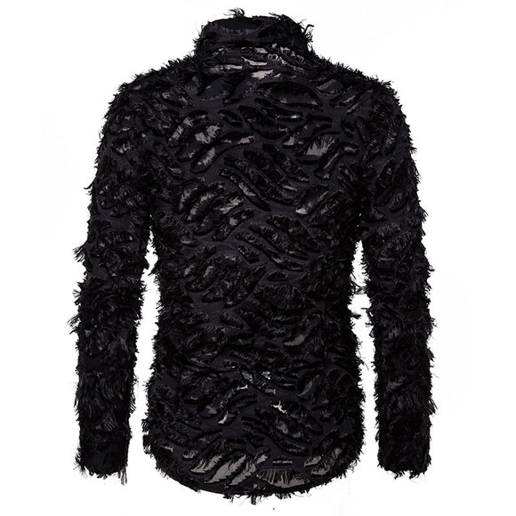 Camisa de Hombre con Borlas de Pluma en Solapa