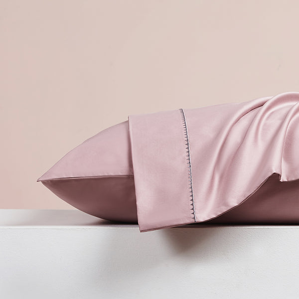 Par de Fundas de Almohada Bordadas con Ácido Hialurónico 60s