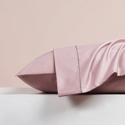 Par de Fundas de Almohada Bordadas con Ácido Hialurónico 60s - Image 2