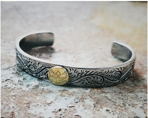 Pulsera de Acero Titanio con Diseño de Pluma - Image 7
