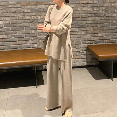 Conjunto de Dos Piezas Elegante de Moda Contemporánea - Image 2