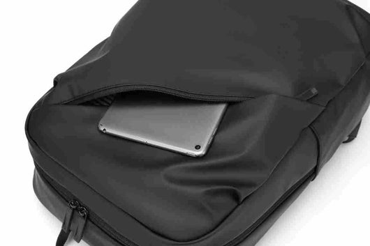 Mochila de Gran Capacidad Impermeable Diseño Minimalista - Image 17
