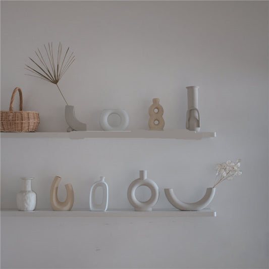 Jarrón Minimalista de Cerámica Blanca para Flores y Decoración