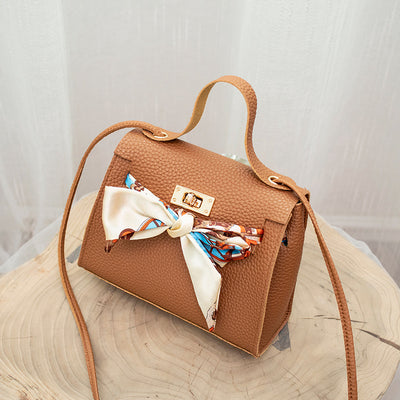 Bolso de Hombro con Pañuelo de Seda Estampado Lichi - Image 9