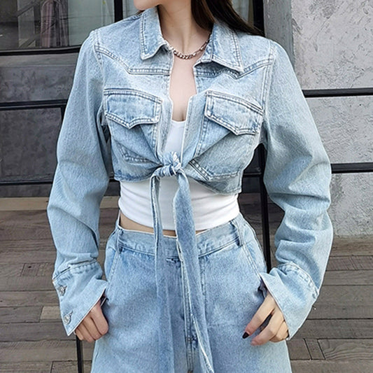 Chaqueta Denim Cropped con Amarre en el Pecho