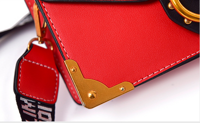 Bolso Bandolera de Moda con Cabeza de León Metálica - Image 12