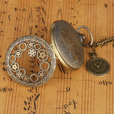 Reloj de Bolsillo Grande con Esfera Romana y Cadena Fina - Image 6