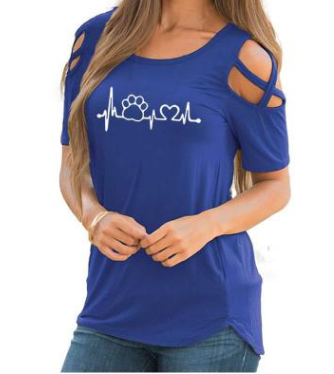 Playera Cuello Redondo con Estampado de Corazones - Image 16