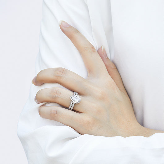 Anillo de Plata Esterlina con Zirconia Cúbica Gota - Simulante de Diamante - Image 4