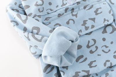 Traje Occidental Infantil de Dos Piezas con Cuello Parado - Image 11