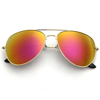 Gold frame aviator sunglasses with dark black lenses, featuring a classic vintage style. - Image 31