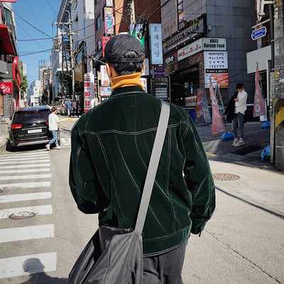 Chaqueta de Terciopelo Verde Oscuro Estilo Hong Kong para Hombre - Image 3