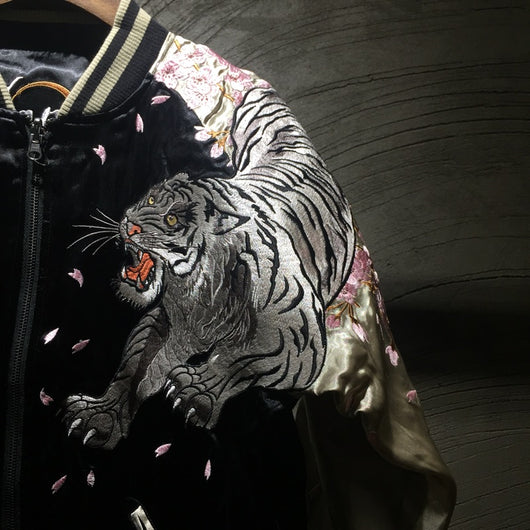 Chaqueta Reversible de Doble Cara con Bordados para Hombre - Image 11