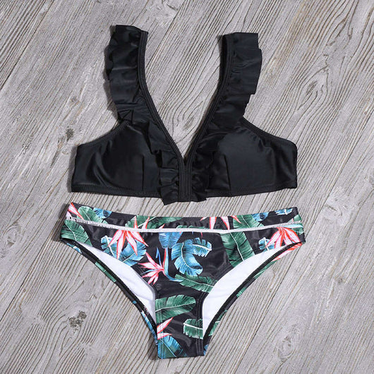 Bikini Fruncido con Corte Asimétrico - Image 4