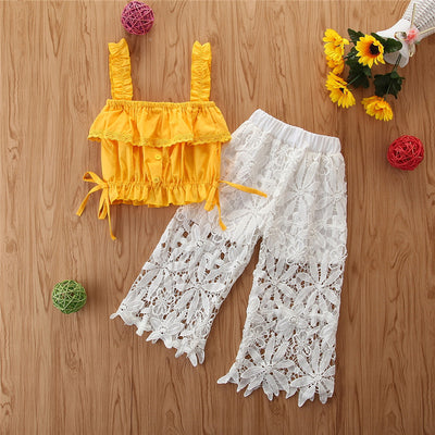 Conjunto Elegante para Niña: Camisola Amarilla y Pantalón Blanco de Encaje - Image 4