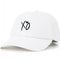 Gorra de béisbol con corazón bordado