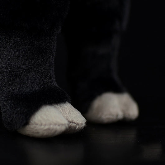 Peluche Cabra Negra Minimalista - Diseño Elegante - Image 4
