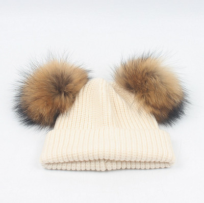 Gorro Tejido Cálido con Orejeras de Pompones para Niños - Otoño e Invierno - Image 6