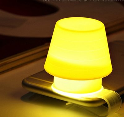 Soporte para Teléfono con Luz Nocturna de Silicona - Diseño Adorable - Image 2
