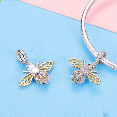 Dije de Plata Esterlina Abeja Chapada en Oro Blanco - Image 2