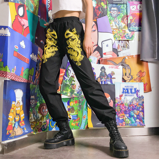 Pantalones Estampado Dragón con Diseño Floral - Image 5