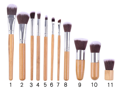 Set de 11 Brochas de Maquillaje con Mangos de Bambú y Bolsa de Lino - Image 5