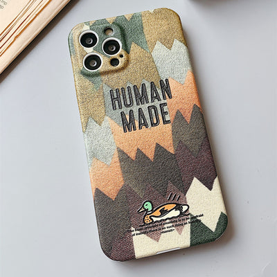 Funda de Celular para Pareja con Relieve y Camuflaje Estilo Urbano