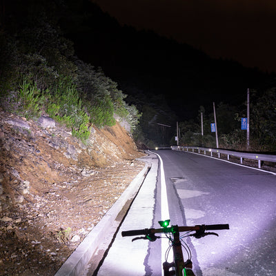 Faro LED Recargable USB para Bicicleta - Luz Frontal Potente para Ciclismo Nocturno - Image 4