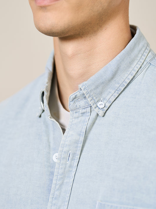 Camisa Vaquera Vintage con Bordado en Pecho para Hombre - Image 4