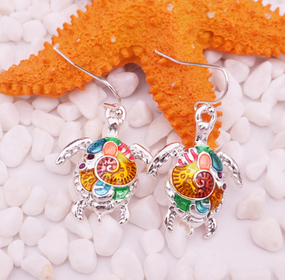 Aretes de Tortuga Coloridos con Efecto Goteo - Diseño Delicado y Brillante