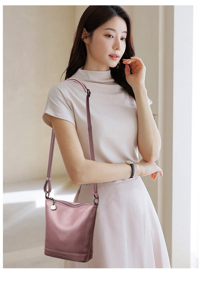Bolso Crossbody de Cuero Premium para Mamá - Espacioso y Elegante - Image 22