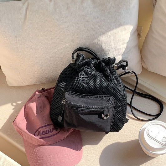 Bolsa Bucket de Malla con Cordón - Bolso Mensajero Chic para Mujeres - Image 6