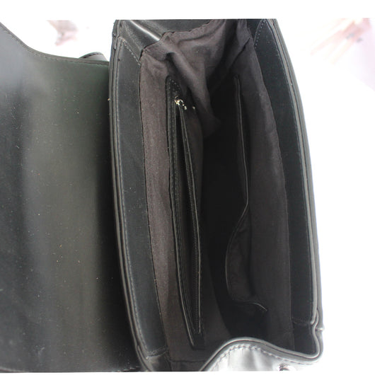 Mochila de Viaje Versátil con Estilo Moderno - Image 11