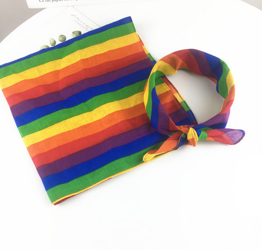 Banda deportiva multicolor con encaje y diseño rayado - Image 7
