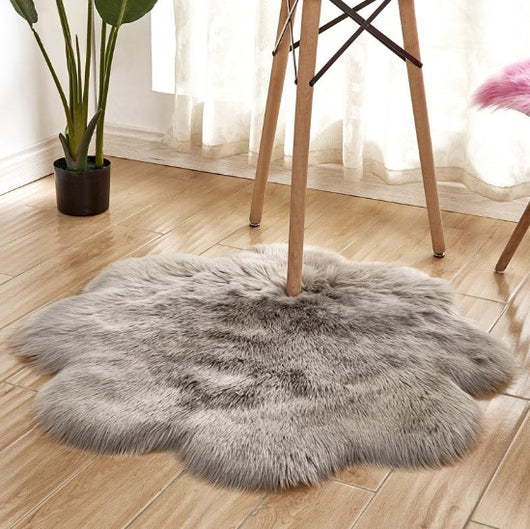 Alfombra de Lana Artificial con Forma Floral – Tapete Suave de Piel Sintética - Image 9