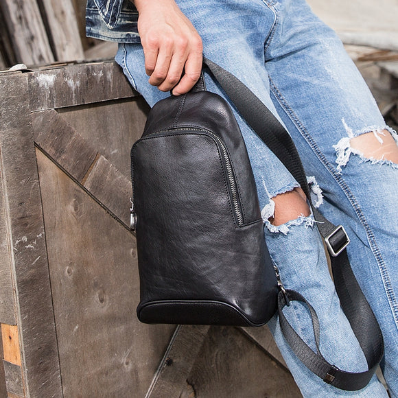 Bolsa de Pecho Vintage de Cuero Genuino Grande con Capacidad Expandible