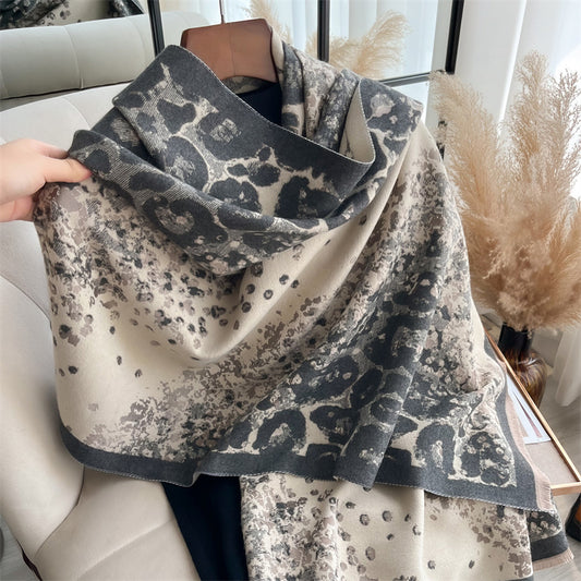 Pañuelo de Moda con Personalidad para Mujer - Image 2