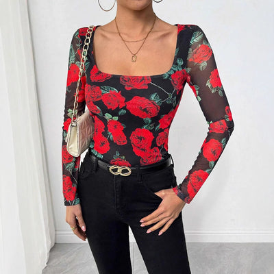 Blusa Estampada Romántica con Rosas y Escote en U