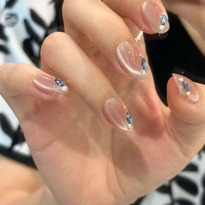 Esmalte de Uñas Efecto Ojo de Gato Elegante y Duradero