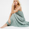 Vestido Largo Bordado con Tirantes Ajustables