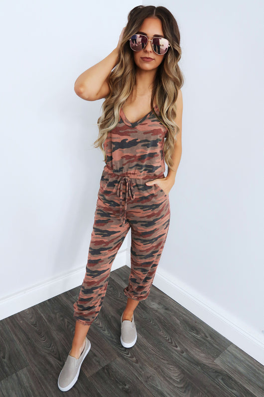 Jumpsuit Ajustado con Tirantes - Image 16
