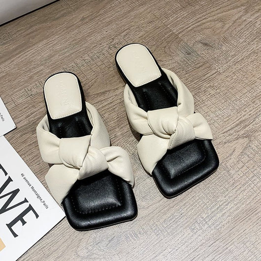 Pantuflas Retorcidas de Moda - Image 15