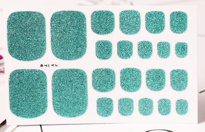 22 Stickers de Uñas Color Verde Cebolla con Polvo Brillante para Pies - Image 3
