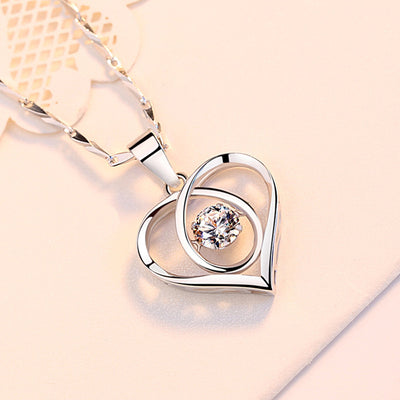 Collar de Plata Esterlina para Niña con Dije de Corazón en Clavícula - Image 2