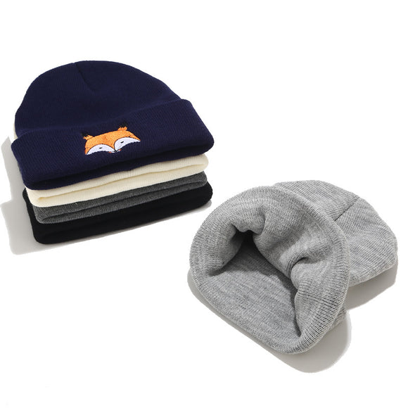 Gorro de Lana Bordado Premium