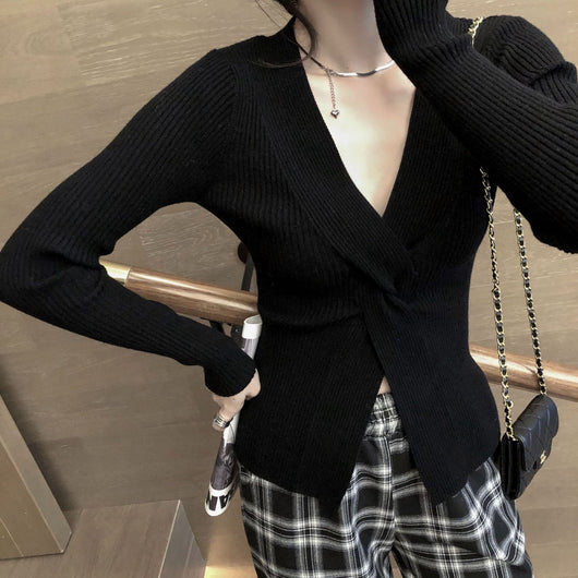 Blusa Tejida Cuello V con Detalle Cruzado