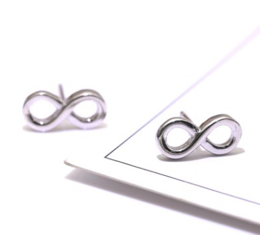 Conjunto de Joyas Infinito: Collar, Aretes y Pulsera - Image 7